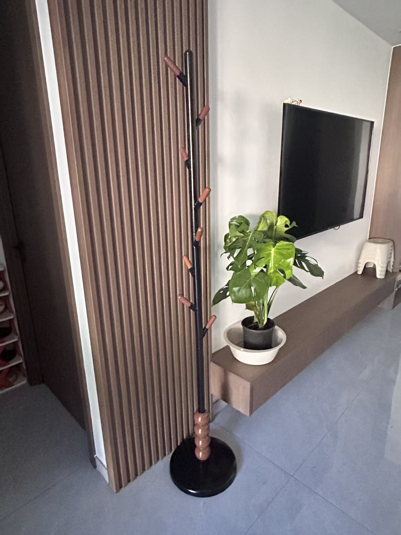 ราวแขวนเสื้อผ้าไม้หรูหราสำหรับ - Furniture Hook Hardware บทวิจารณ์และราคา